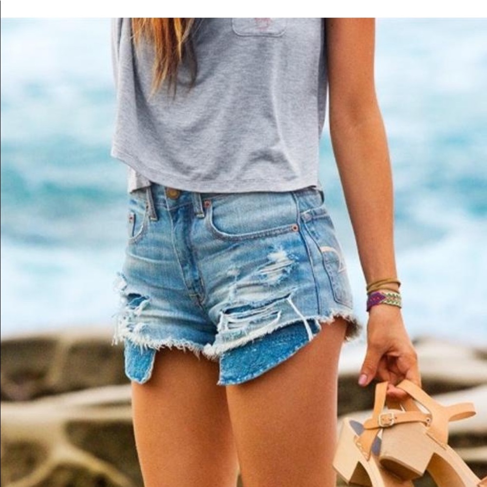 Gently Used AE High Rise Festival Shorts